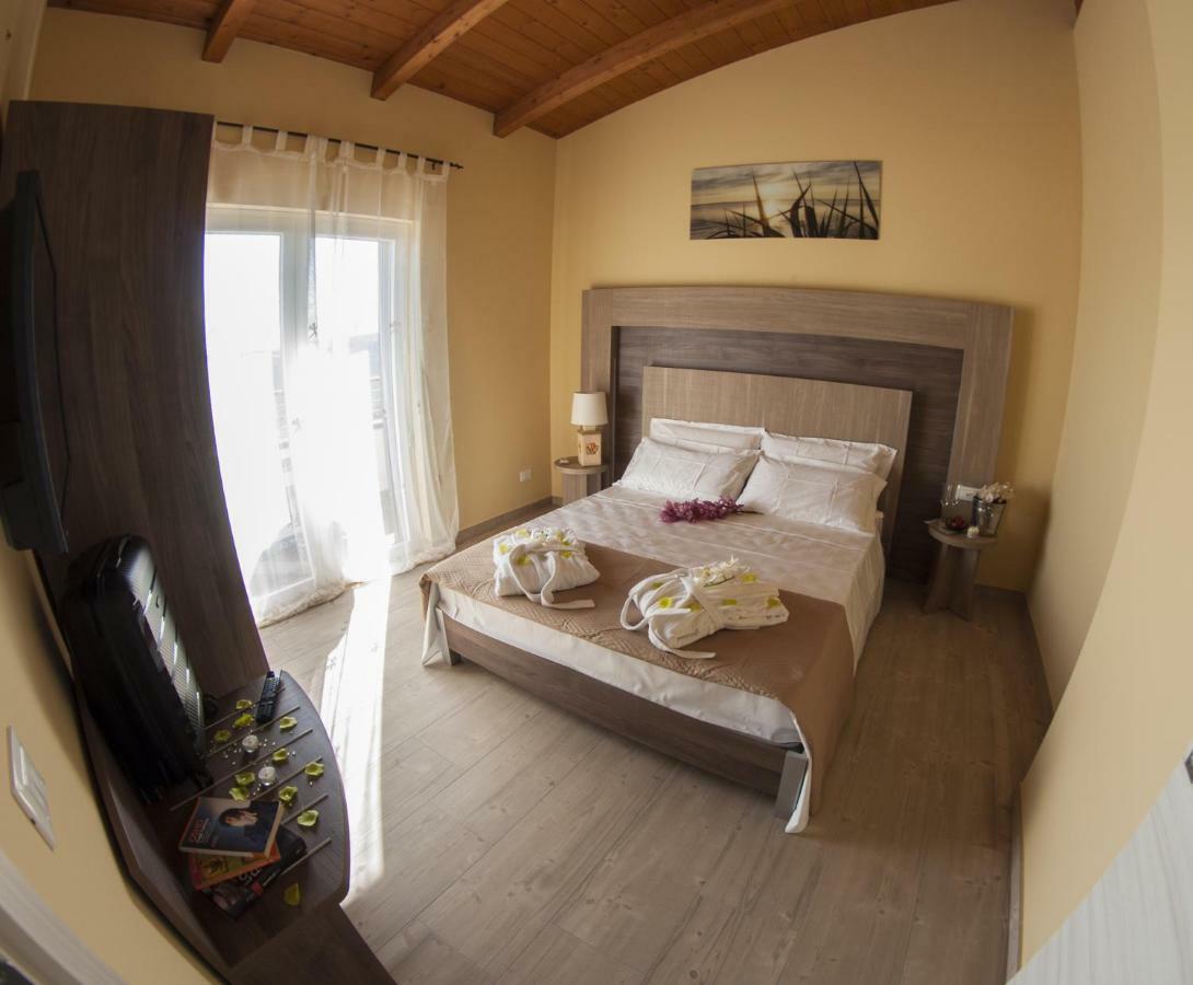 Cataleya Resort & Spa Notaresco Buitenkant foto