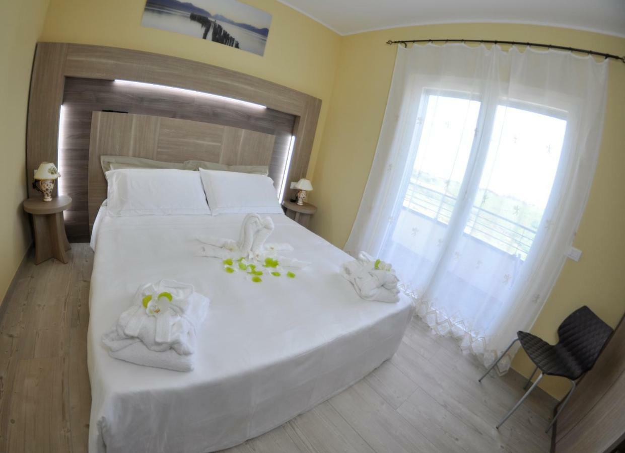 Cataleya Resort & Spa Notaresco Buitenkant foto